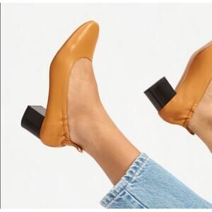 Everlane The Day Leather Heel Size 5.5 Mustard Yellow comfort shoes preppy